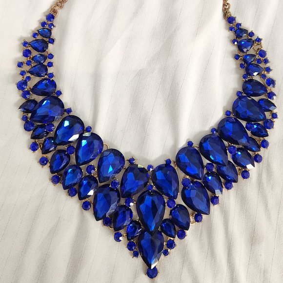 Jewelry - Faux Blue Sapphire Gold necklace Burning Man approved